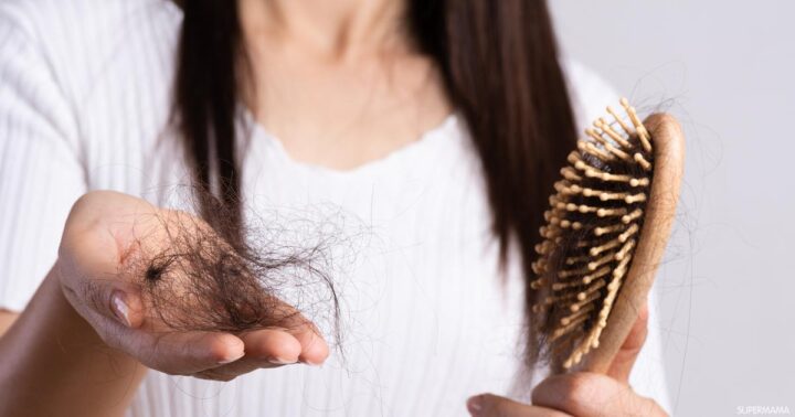 يعتبر تساقط شعر طبيعي بين 50 و 100 شعرة في اليوم
